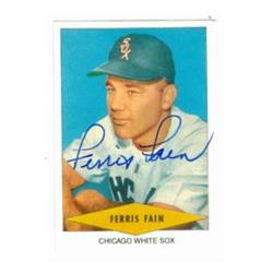 586264 Ferris Fain Autographed Baseball Card - Chicago White Sox - Red Heart 1954 Reprint 67