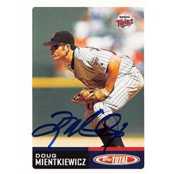 623248 Doug Mientkiewicz Autographed Baseball Card - Minnesota Twins - 2002 Topps Total No.134
