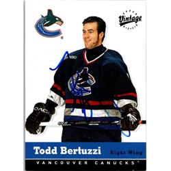 651945 Todd Bertuzzi Autographed Hockey Card - Vancouver Canucks, FT - 2000 Upper Deck Vintage No.349