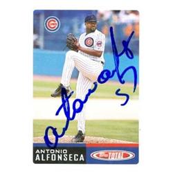 585461 Antonio Alfonseca Autographed Baseball Card - Chicago Cubs - 2002 Topps Total No.947