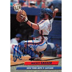 586776 Mackey Sasser Autographed Baseball Card - New York Mets - 1992 Fleer No.237