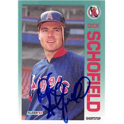 622677 Dick Schofield Autographed Baseball Card - California Angels - 1992 Fleer No.69
