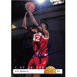 623681 Vin Baker Autographed Basketball Card - Hartford Hawks - 1993 Classic Draft Rookie No.LP5
