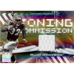 639200 Rudi Johnson Player Worn Jersey Patch Football Card - Cincinnati Bengals - 2006 Donruss Elite Zoning Commission Refractor No.ZC32 LE 144-399