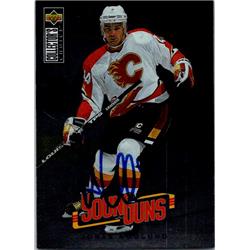 653884 Jonas Hoglund Autographed Hockey Card - Calgary Flames, FT - 1997 Upper Deck Young Guns No.355