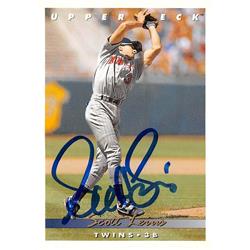619156 Scott Leius Autographed Baseball Card - Minnesota Twins - 1993 Upper Deck No.212