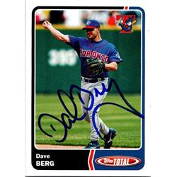 651182 Dave Berg Autographed Baseball Card - Toronto Blue Jays, FT - 2003 Topps Total No.18