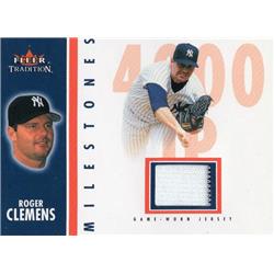 724786 Roger Clemens Player Worn Jersey Patch New York Yankees 2003 Fleer Tradition Milestones No.RC Baseball Card