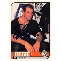 726069 Eric Lindros Autographed Philadelphia Flyers NHL 1998 Upper Deck No.152 Hockey Card