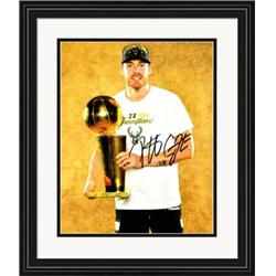 700014 8 x 10 in. Pat Connaughton Autographed Milwaukee Bucks No.2 Matted & Framed Photo