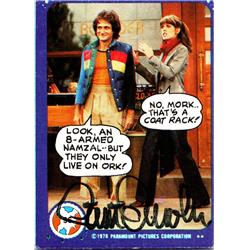 689147 Pam Dawber Autographed Mork & Mindy, SC 1978 Topps No.96 with Robin Williams Trading Card