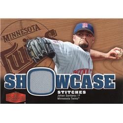 664728 Johan Santana Player Worn Jersey Patch Minnesota Twins 2006 Fleer Flair Showcase No.SSJS Baseball Card