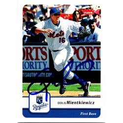 725349 Doug Mientkiewicz Autographed New York Mets 2006 Fleer No.207 Baseball Card
