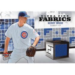 724773 Kerry Wood Player Worn Jersey Patch Chicago Cubs 2006 Fleer Ultra Fabrics No.FMKW Baseball Card