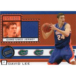 703329 David Lee Player Worn Jersey Patch Florida Gators 2005 Press Pass Rookie No.JCDL Basketball Card