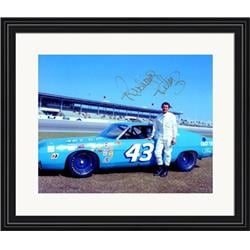 703683 8 x 10 in. Richard Petty Autographed Auto Racing NASCAR No.SC26 Matted & Framed Photo