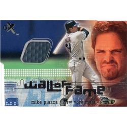 676063 Mike Piazza Player Relic Stadium Wall Patch New York Mets 2001 Fleer Wall of Fame No.MP Baseball Card