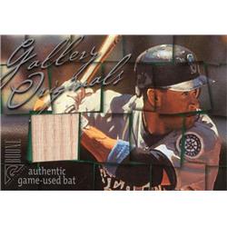 700777 Bret Boone Player Used Bat Patch Seattle Mariners 2003 Topps Gallery No.GOBB Baseball Card
