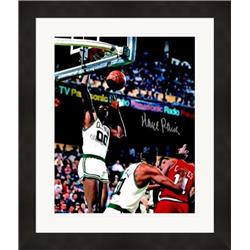 687520 8 x 10 in. Robert Parish Autographed Boston Celtics No.7 Matted & Framed Photo