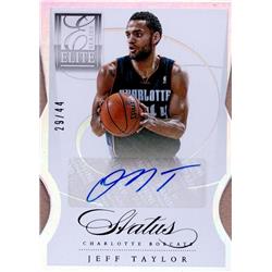 688028 Jeff Taylor Autographed Charlotte Bobcats 2013 Panini Elite Status No.91 LE 29-44 Basketball Card
