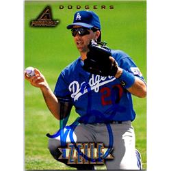725252 Todd Zeile Autographed Los Angeles Dodgers 1997 Pinnacle No.16 Baseball Card