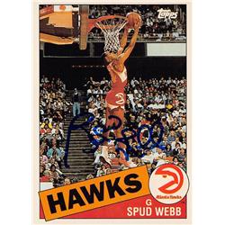 725670 Spud Webb Autographed Atlanta Hawks 1993 Topps Archives No.75 Dunking Basketball Card