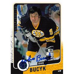 701309 John Bucyk Autographed Boston Bruins 2000 Upper Deck Legends No.8 Hockey Card