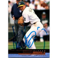 689835 Olmedo Saenz Autographed Oakland Athletics, JZ 1999 Upper Deck No.189 Baseball Card