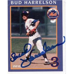 703280 Bud Harrelson Autographed New York Mets Yearbook Insert No.3 Perforated Edges Creasing Baseball Card