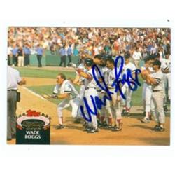 586294 Wade Boggs Autographed Boston Red Sox 1992 Topps Stadium Club No.520 Baseball Card