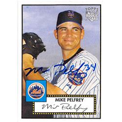 586550 Mike Pelfrey Autographed New York Mets 2006 Topps 52 No.23 Rookie Baseball Card