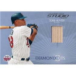 724357 Torii Hunter Player Used Bat Patch Minnesota Twins 2005 Donruss Studio Diamond Cuts No.DC8 LE 128-300 Baseball Card