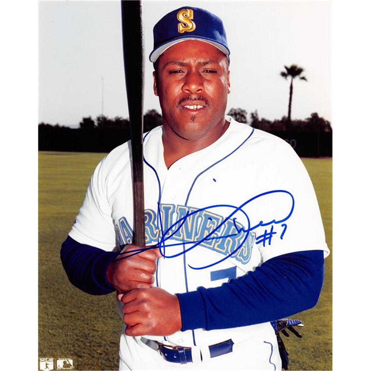 701235 8 x 10 in. Kevin Mitchell Autographed Seattle Mariners Image No.2 Photo