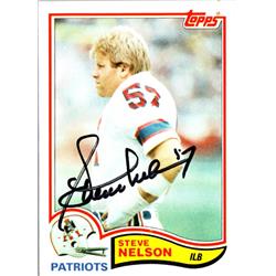 701474 Steve Nelson Autographed New England Patriots, SC 1982 Topps No.158 Football Card