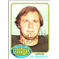 701583 Ed Bradley Autographed Seattle Seahawks, SC 1976 Topps No.147 Ballpoint Football Card