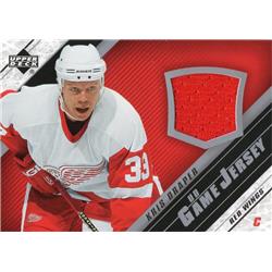 675846 Kris Draper Player Worn Jersey Patch Detroit Red Wings 2005 Upper Deck No.JKD Hockey Card