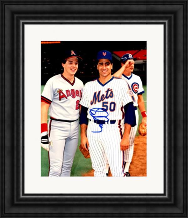 783309 Sid Fernandez Autographed 8 x 10 in. Photo -   York Mets No.4 Matted & Framed