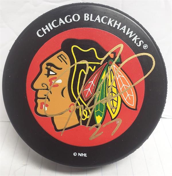 Picture of Autograph Warehouse 783356 Jeremy Roenick Autographed Hockey Puck - Chicago Blackhawks with Display Cube