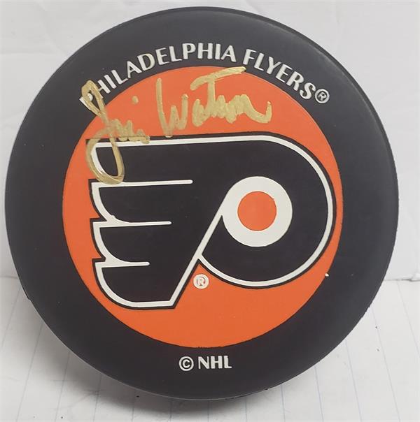Picture of Autograph Warehouse 783364 Jim Watson Autographed Hockey Puck - Philadelphia Flyers with Display Cube 2