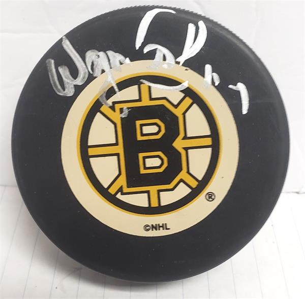 Picture of Autograph Warehouse 783355 Wayne Cashman Autographed Hockey Puck - Boston Bruins with Display Cube