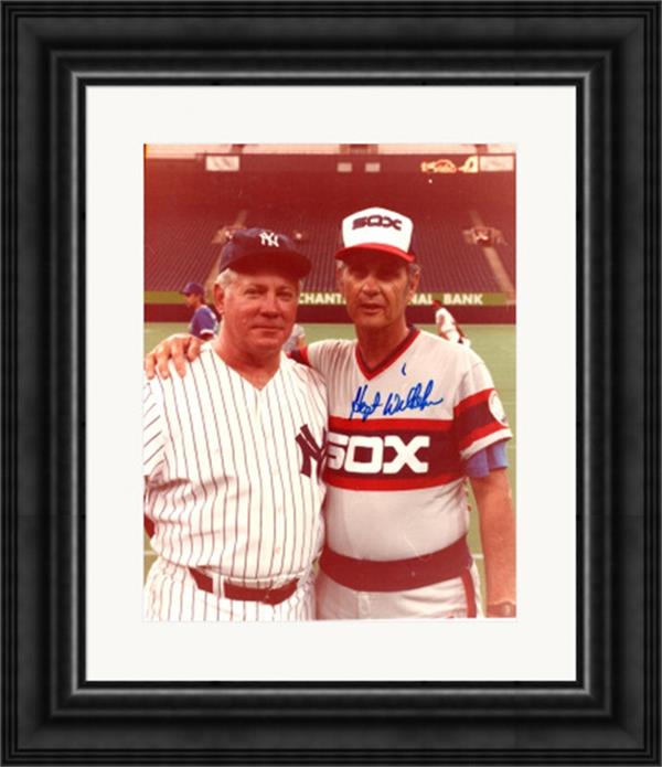783430 Hoyt Wilhelm Autographed 8 x 10 in. Photo - Chicago White Sox No.2 Matted & Framed