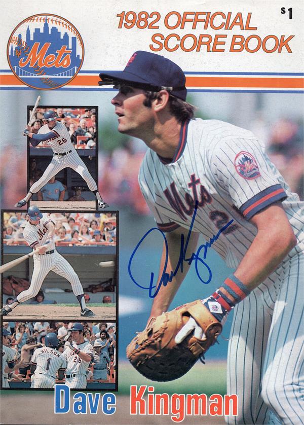 783521 Dave Kingman Autographed Program Scorebook   York Mets 1982 Shea Stadium 8 x 11 in. Photo
