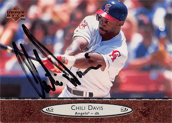 737188 Chili Davis Autographed Baseball Card - California Angels 1996 Upper Deck No.293