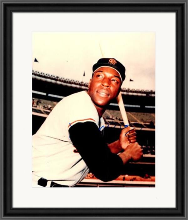 769999 Willie Mccovey Autographed 8 x 10 in. Photo - San Francisco Giants No.1 Matted & Framed