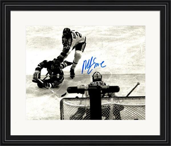 Picture of Autograph Warehouse 726234 Mike Eruzione Autographed 8 x 10 in. Photo - 1980 USA Olympic Hockey Team No.3 Matted & Framed