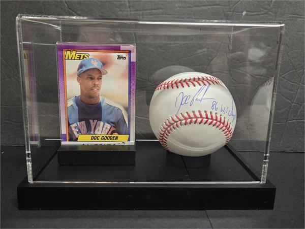 768467 Dwight Gooden Autographed Baseball with Display Cube Trading Card -   York Mets
