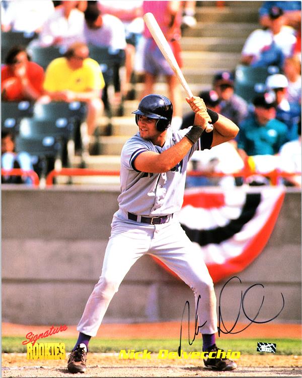 783335 Nick Delvecchio Autographed 8 x 10 in. Photo - Harvard University Baseball