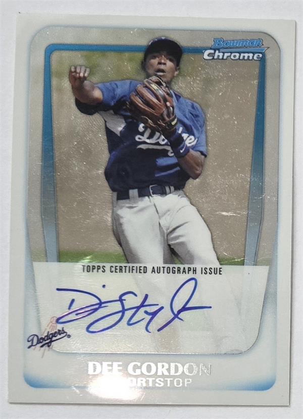 795052 Dee Gordon Autographed Baseball Card - Los Angeles Dodgers 2011 Bowman Chrome Rookie No.BCP80