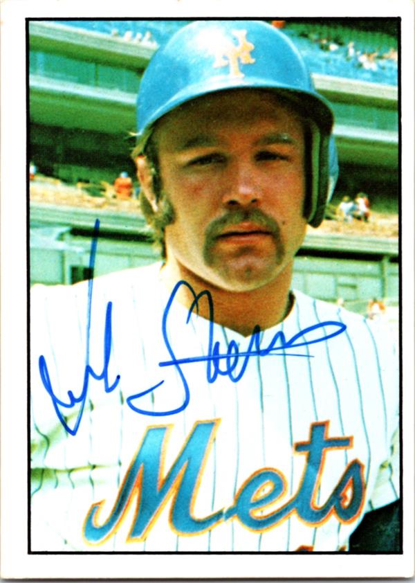 737284 John Stearns Autographed Baseball Card -   York Mets 1975 SSPC No.8