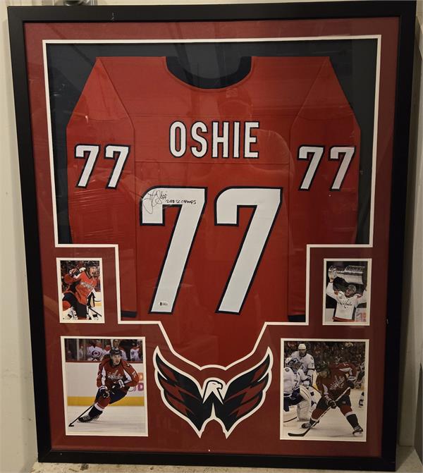 Picture of Autograph Warehouse 793770 Tj Oshie Autographed Hockey Jersey Photo - Washington Capitals Beckett Authenticated Matted Framed